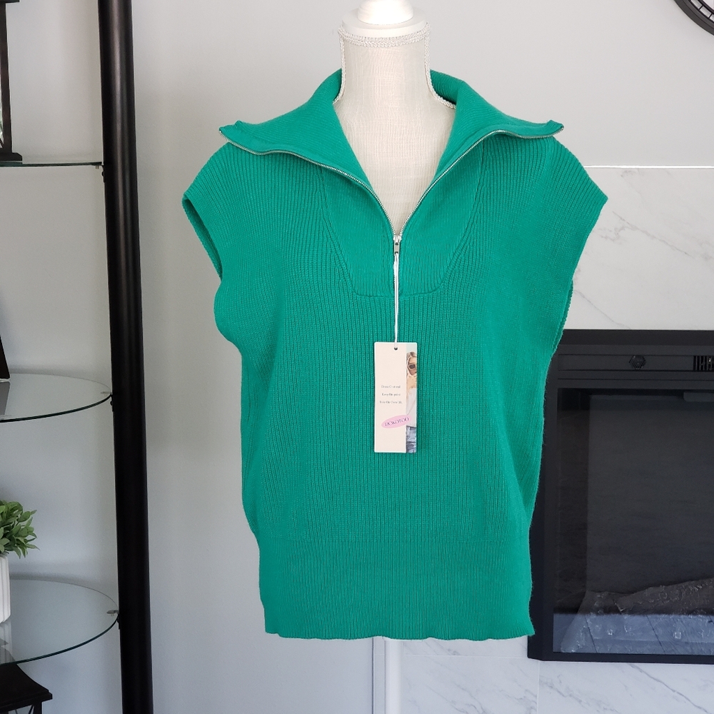 Green Sleeveless Sweater Top Womens Size Medium New With Tags green